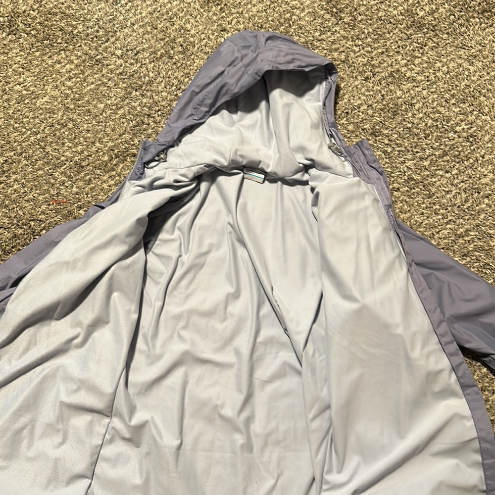Columbia Rain Jacket - Picture 3 of 3